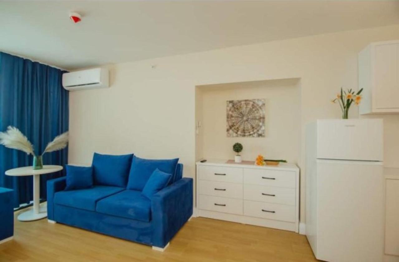 Orbi City Sea View Apartments 巴统 外观 照片