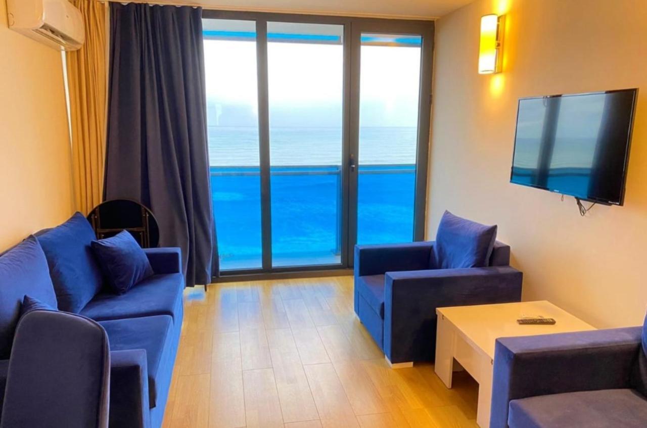 Orbi City Sea View Apartments 巴统 外观 照片