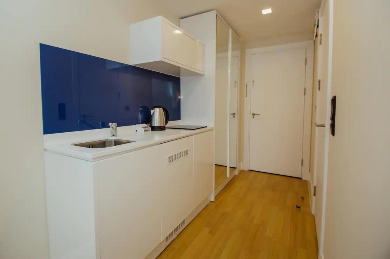 Orbi City Sea View Apartments 巴统 外观 照片