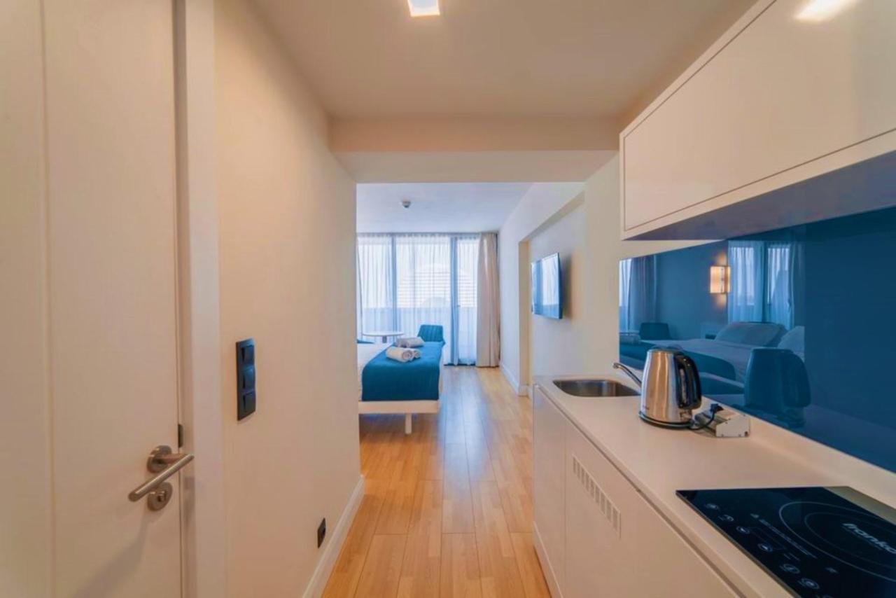 Orbi City Sea View Apartments 巴统 外观 照片